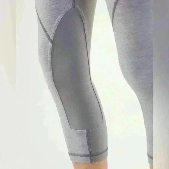 Lululemon Polocrosse Crop *Denim size 4 
Fossil White Slub Denim / Fossil - Picture 2 of 16